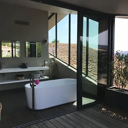 Villa 5br With Pool In - What'app - 0049-1521-4658-810 - For Reservations! *